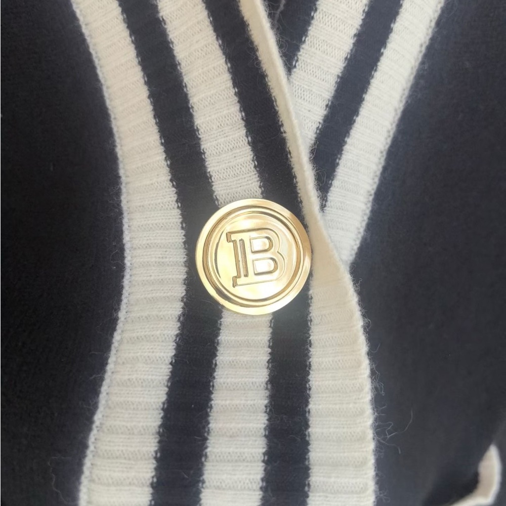 🚩steal Authentic Balmain Black Cardigan with White Accents - Picture 6 of 7
